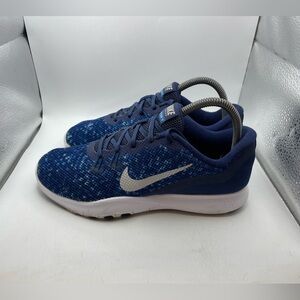 Nike Flex TR 7 womens blue Sneakers size 7